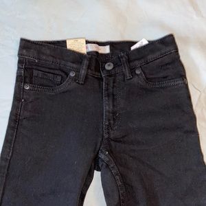 Boys Black Levi’s 5’11 Slim Jeans